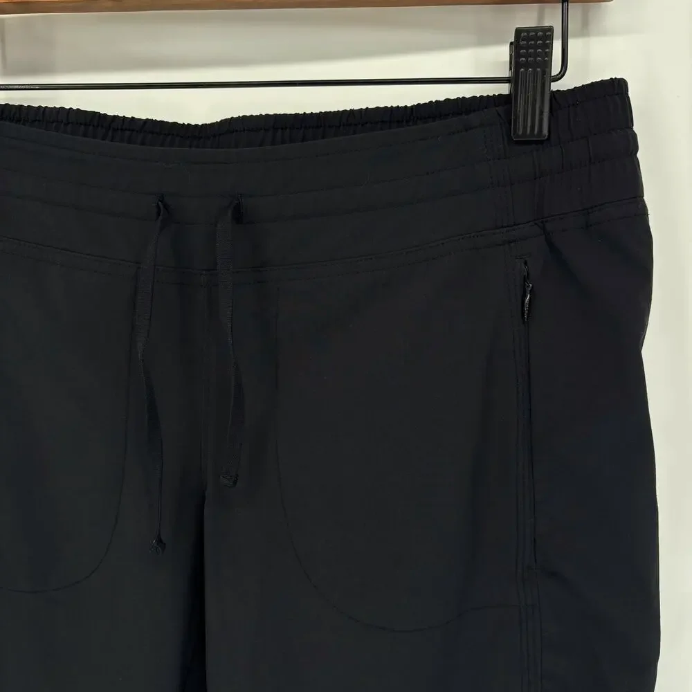 Athleta La Viva Capri Pants 6 Black‎ Ruched Gym Training Workout Athleisure